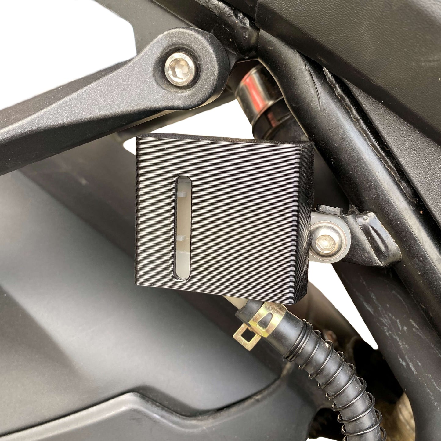 LXS/LXR 125 Rear Brake Fluid Reservoir Cover Cap Tidy Black