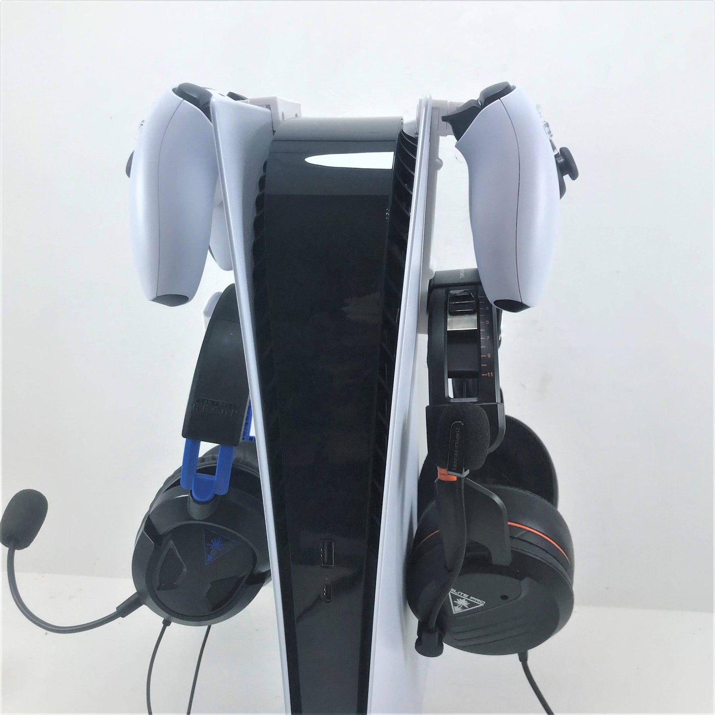 3D Cabin PS5 Controller & Kopfhörer Halterung für PlayStation 5 Digital oder Disc DualSense (Links- und Rechtspaket)