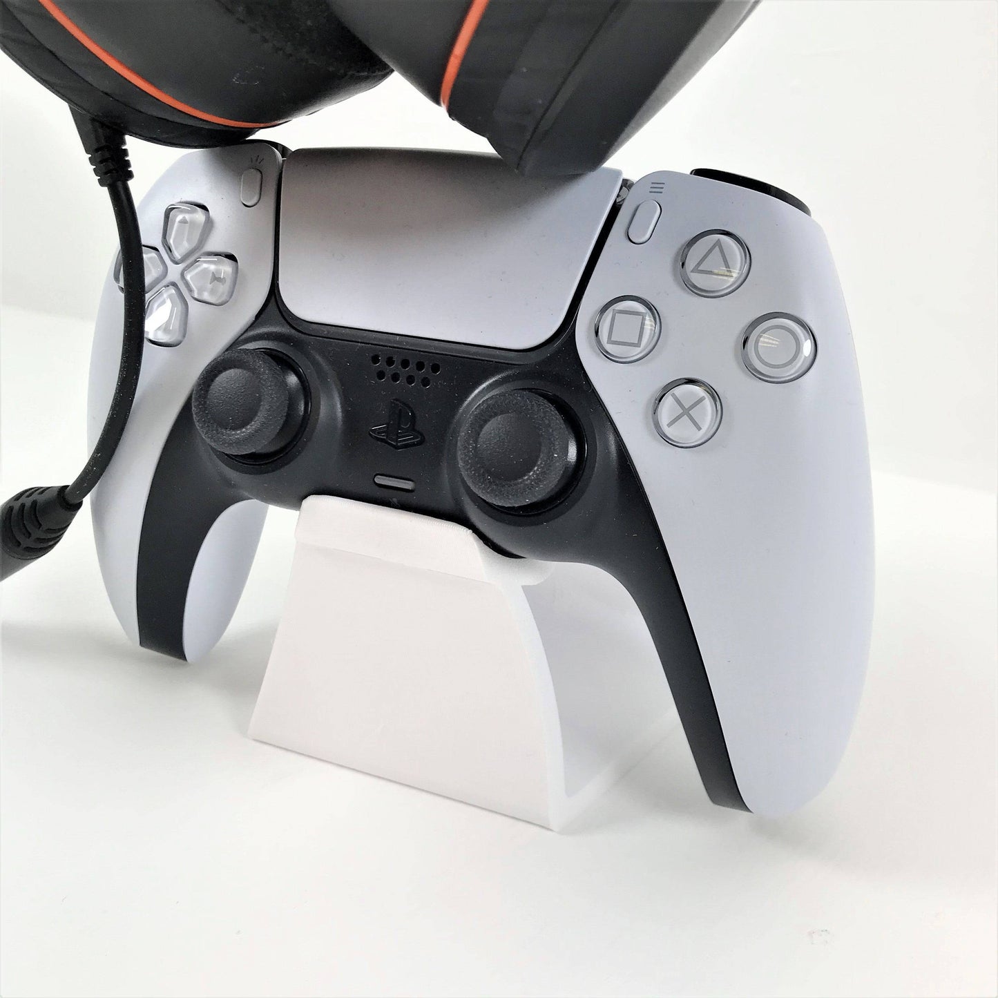 3D Cabin PS5 Controller-Ständer und Kopfhörerhalterung für Dual Sense PlayStation 5