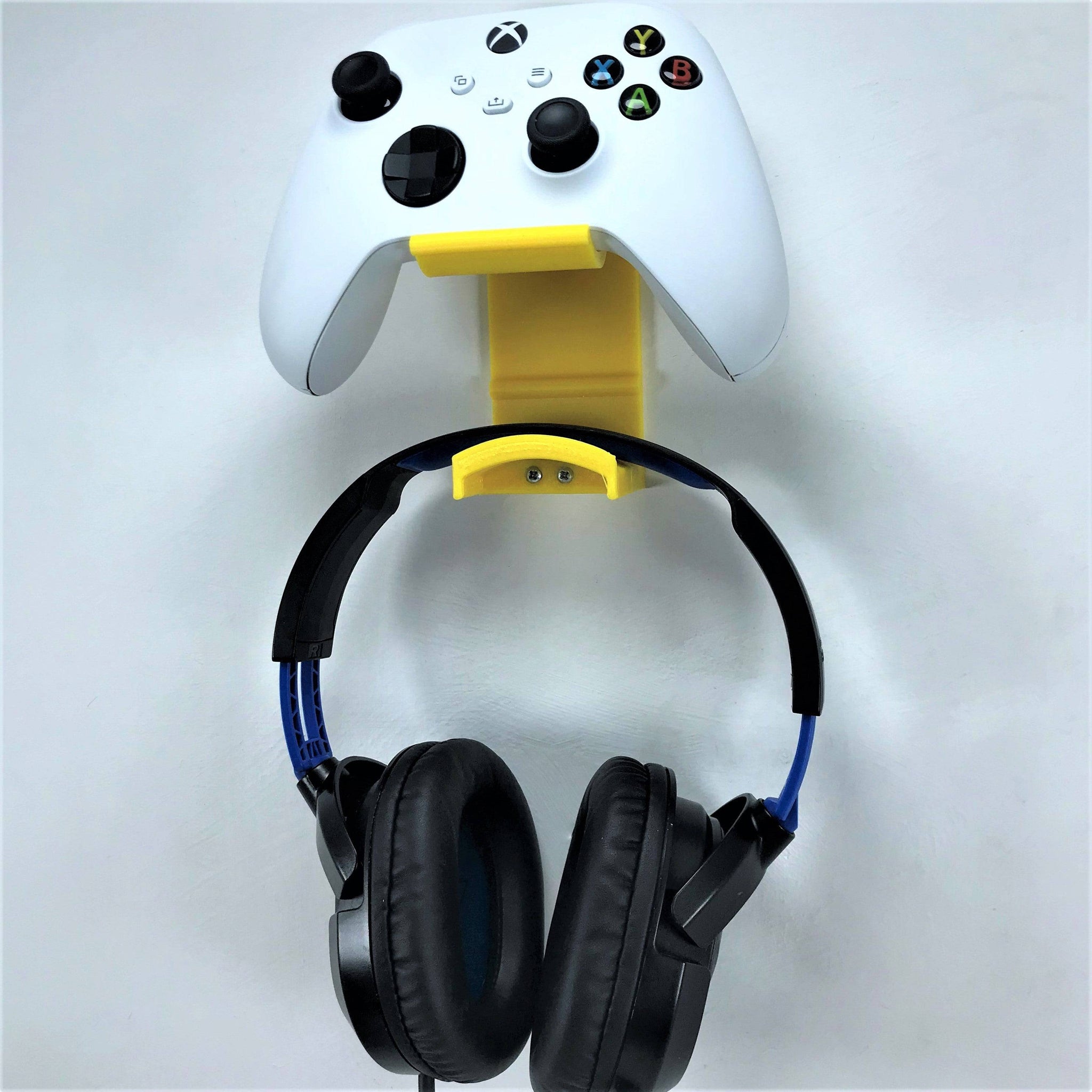 No-Drill Controller & Headphone Wall Mount – Fits Xbox, PS3, PS4, Nintendo, Universal Gaming Gear