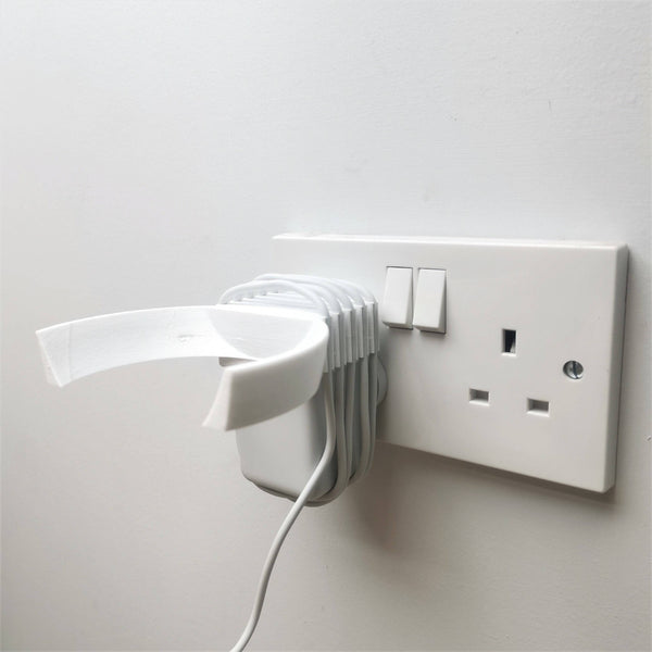 Echo Dot 4th Generation Plug Mount Plug Bracket (3pin UK) With Cable Management