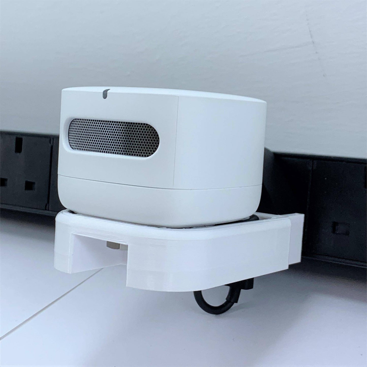Smart Air Quality Monitor Plug Mount For Amazon