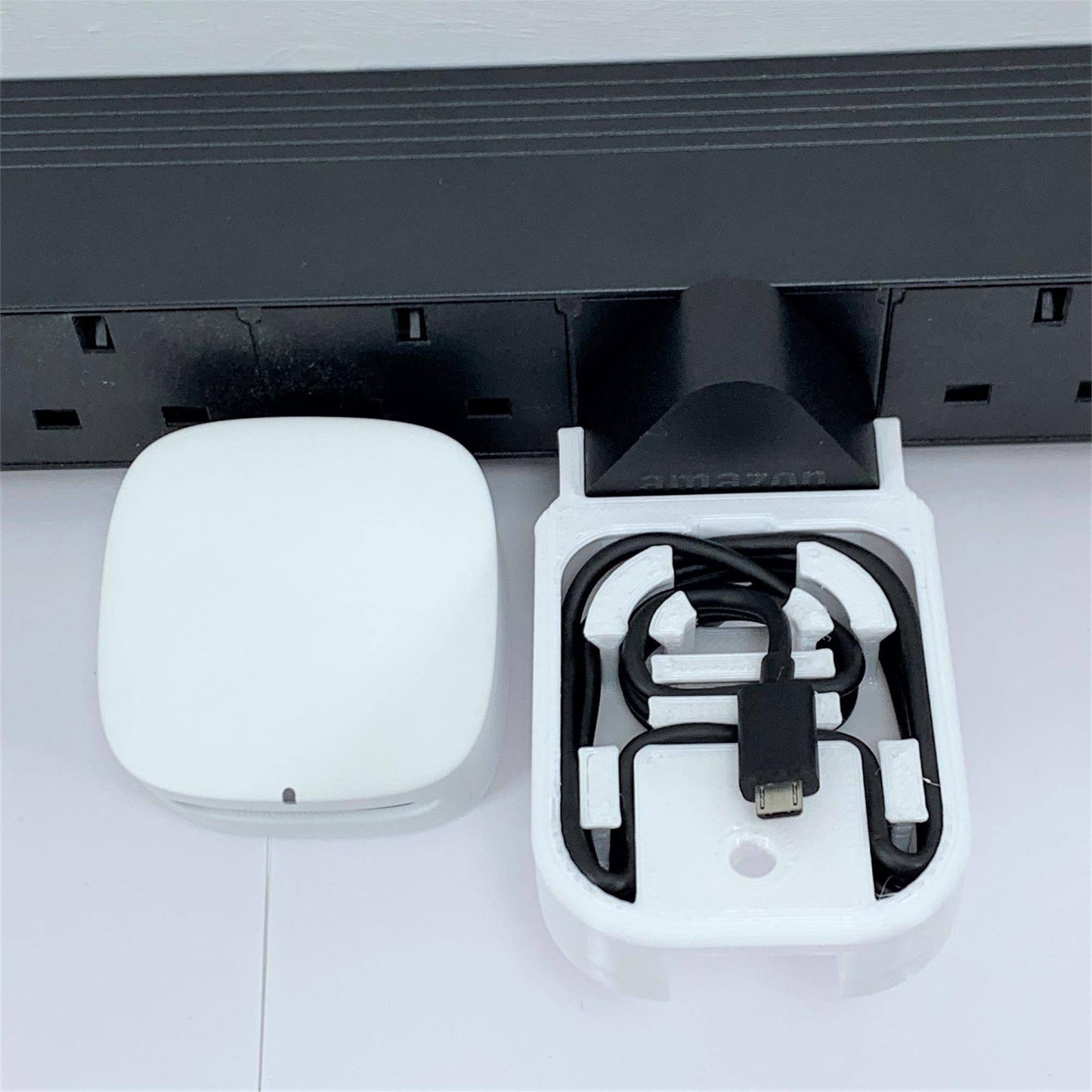 Smart Air Quality Monitor Plug Mount For Amazon