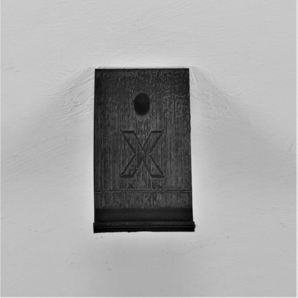 Xbox One Elite Series 1 & 2 Controller Wall Bracket, Mount Holder