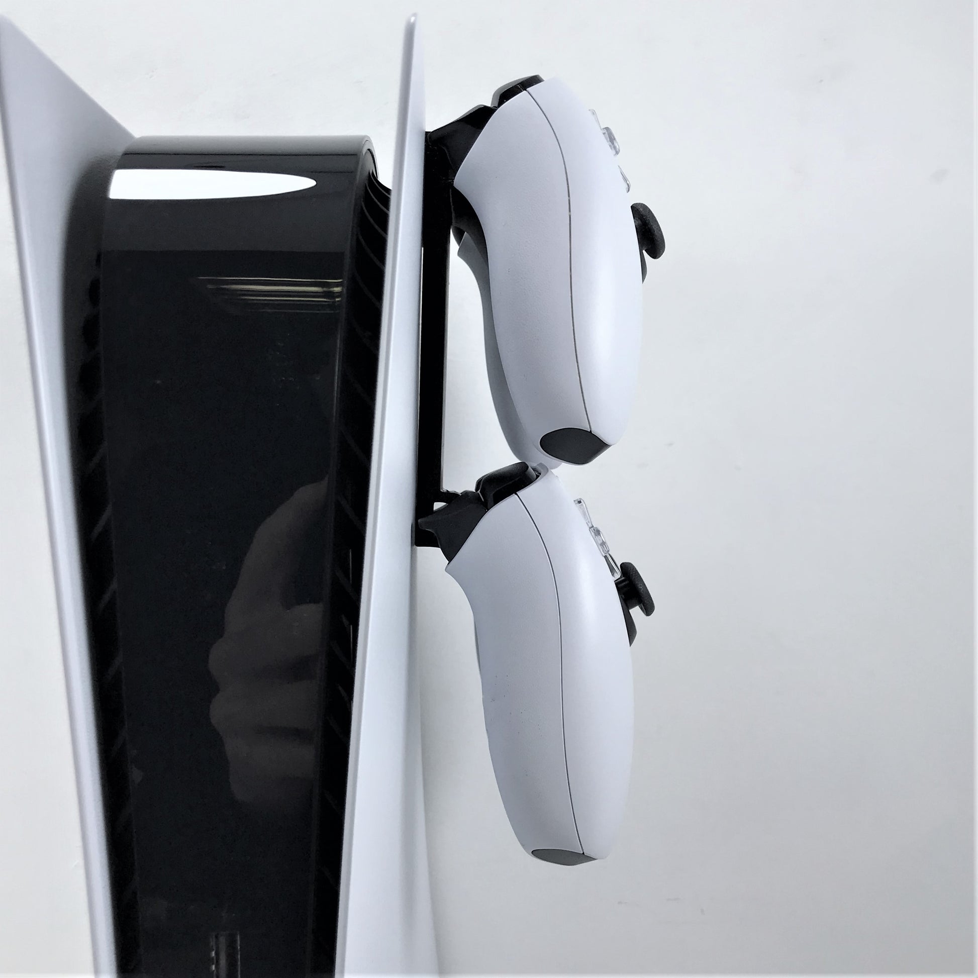 3D Cabin PS5 Double Controller Console Mount Controller Holder Bracket For Play Station 5 Digital Or Disc DualSense - 3DCabin
