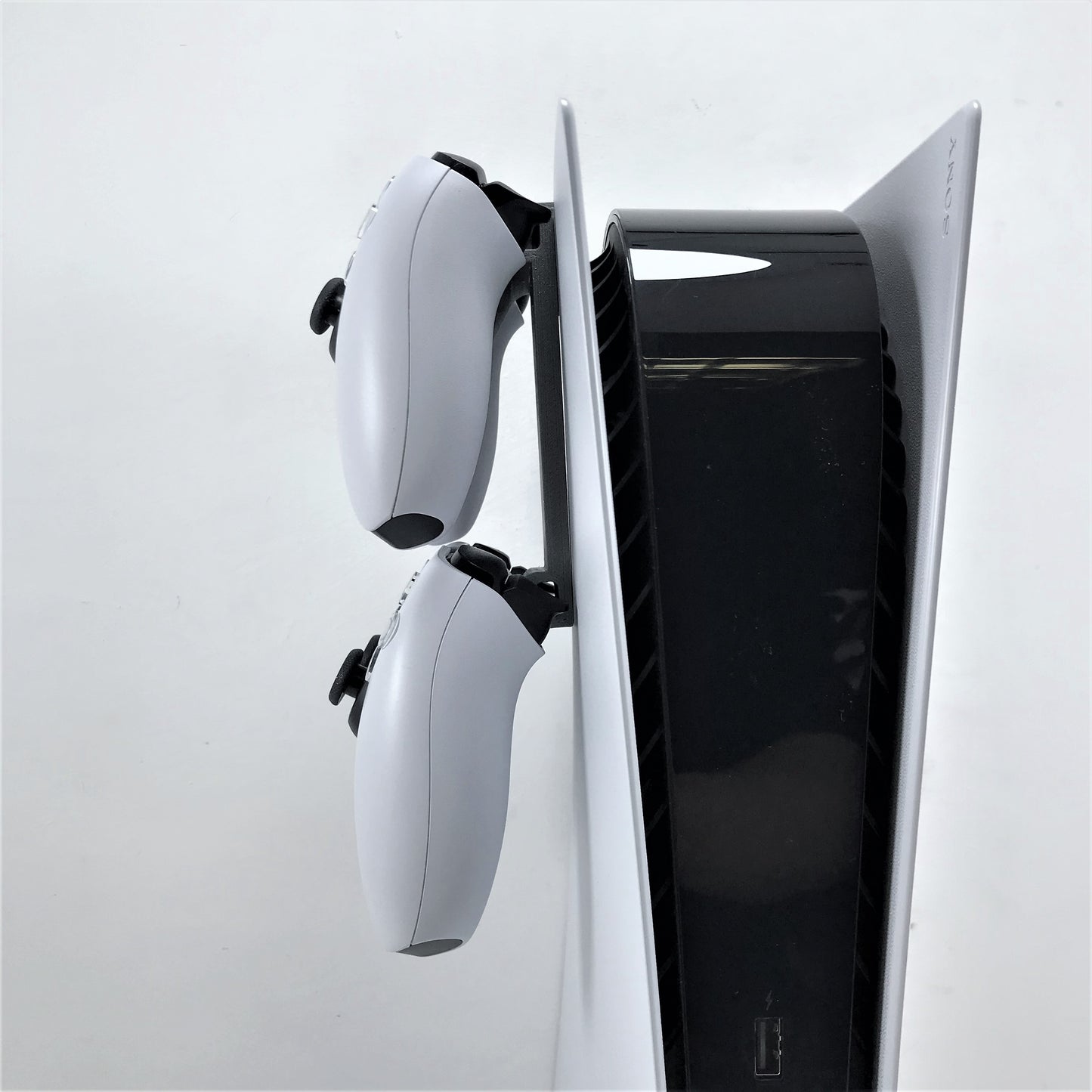 3D Cabin PS5 Double Controller Console Mount Controller Holder Bracket For Play Station 5 Digital Or Disc DualSense - 3DCabin