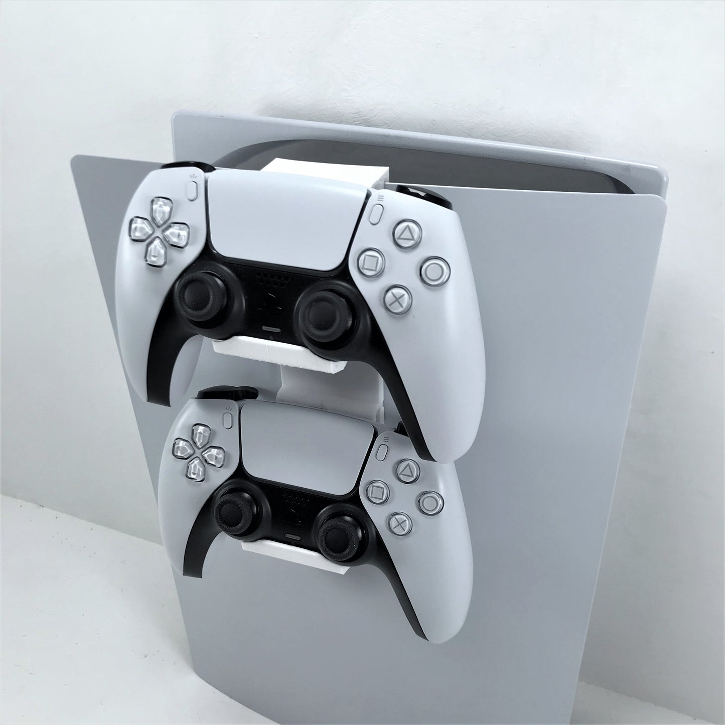 3D Cabin PS5 Double Controller Console Mount Controller Holder Bracket For Play Station 5 Digital Or Disc DualSense - 3DCabin