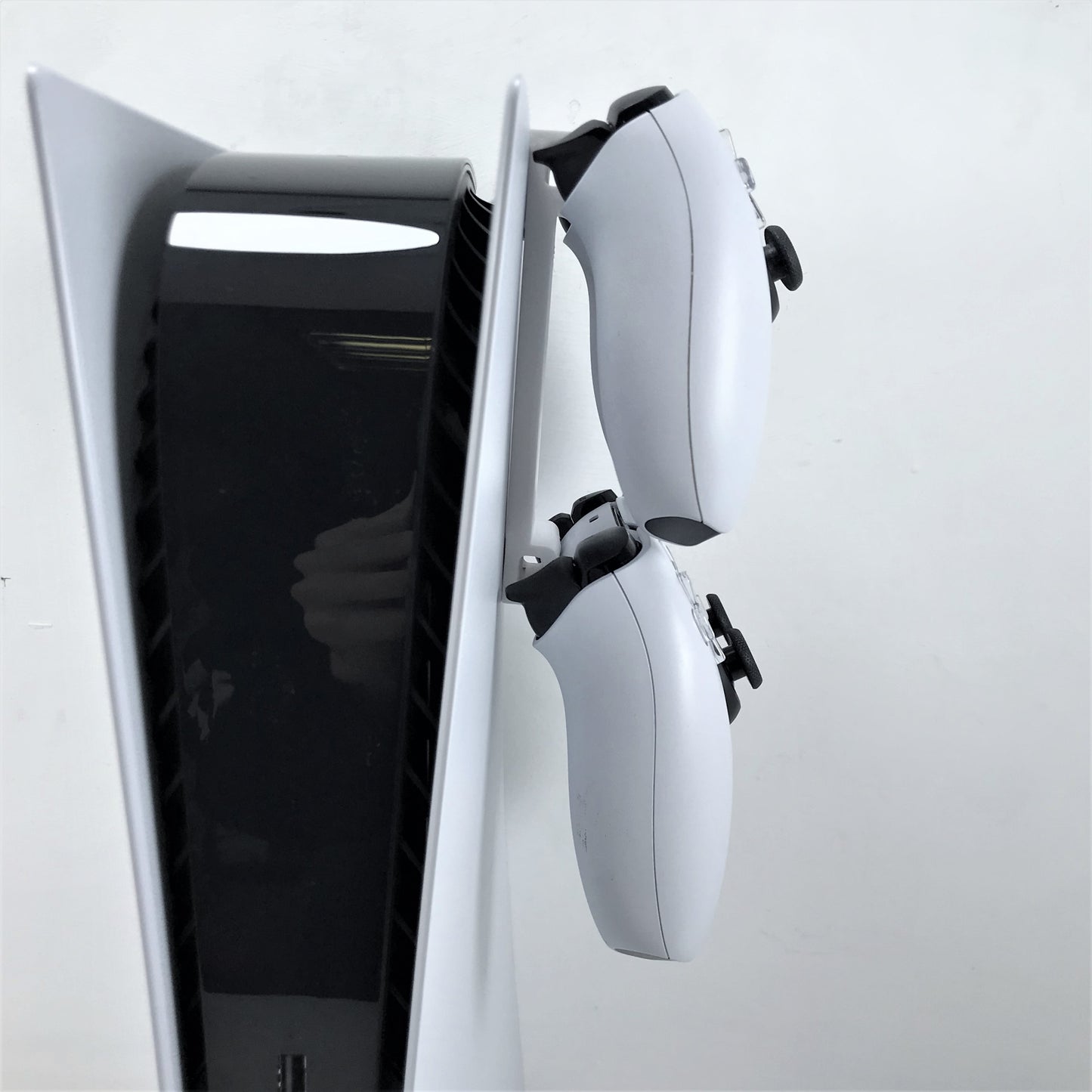 3D Cabin PS5 Double Controller Console Mount Controller Holder Bracket For Play Station 5 Digital Or Disc DualSense - 3DCabin