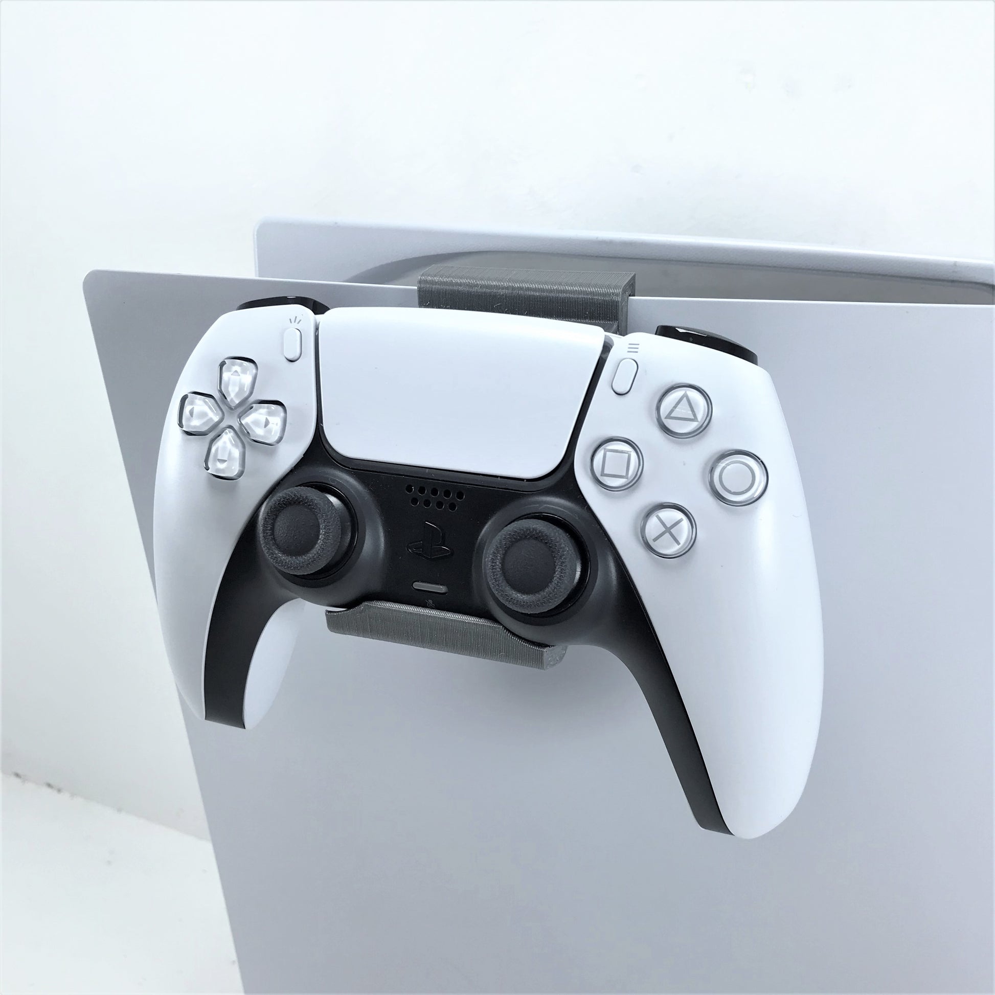3D Cabin PS5 Single Controller Console Mount Controller Holder Bracket For Play Station 5 Digital Or Disc DualSense - 3DCabin