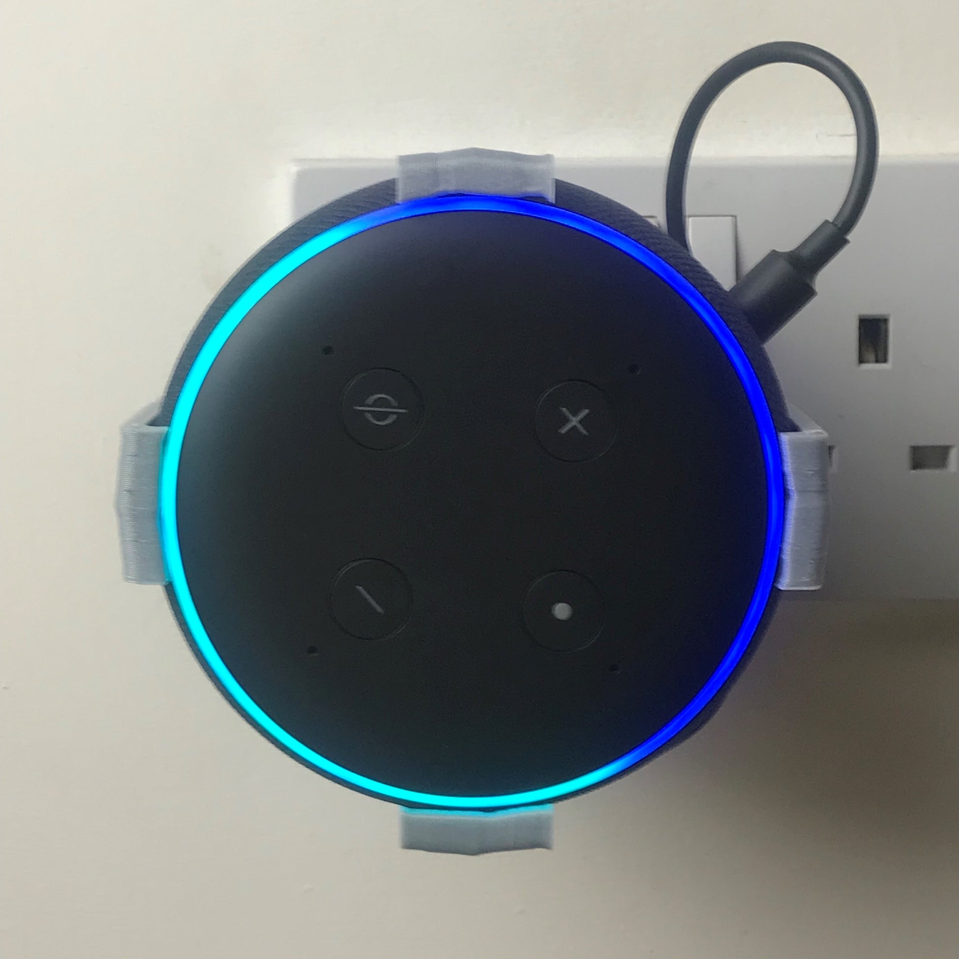 Echo Dot 3Rd Generation Plug Mount Bracket - 3DCabin