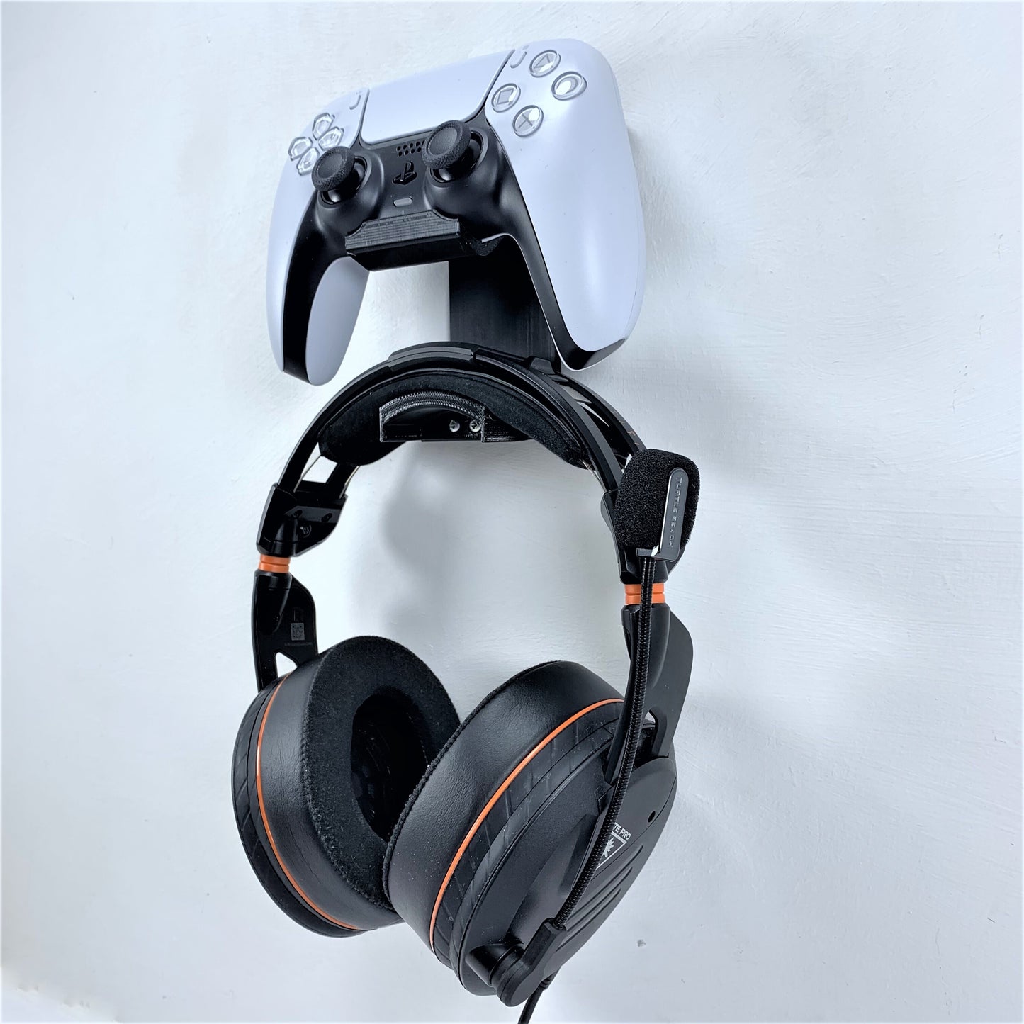3D Cabin PS5 Controller & Headphone Wall Mount Wall Bracket Holder For Play Station 5 Digital Or Disc DualSense - Various Colours - 3DCabin