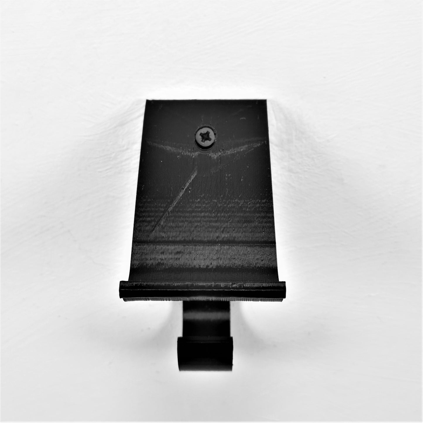 Xbox One / S / X Controller Wall Bracket Wall Mount With Added Headphone Holder - 3DCabin