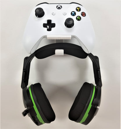 Xbox One / S / X Controller Wall Bracket Wall Mount With Added Headphone Holder - 3DCabin