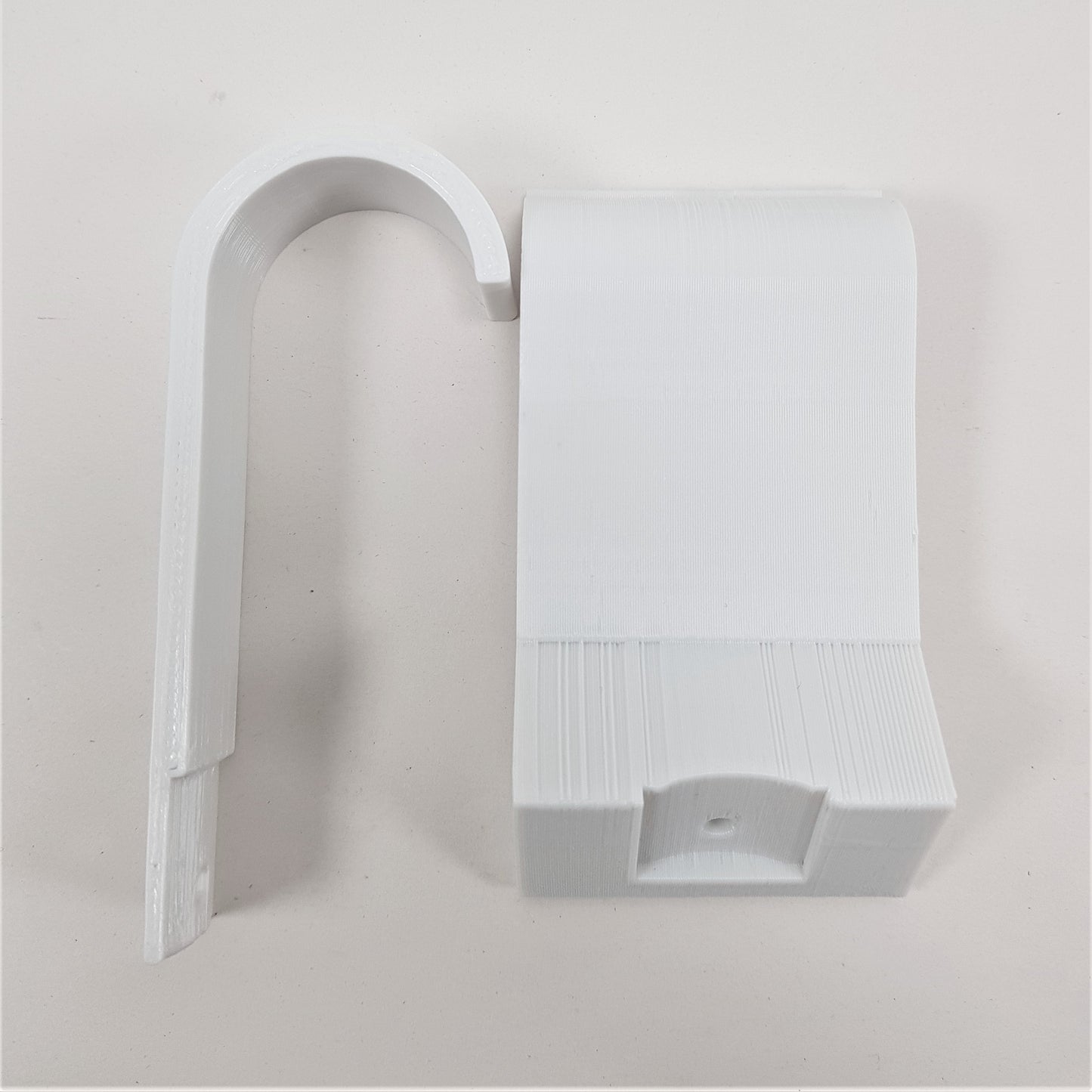 Xbox One / S / X Controller Wall Bracket Wall Mount With Added Headphone Holder - 3DCabin